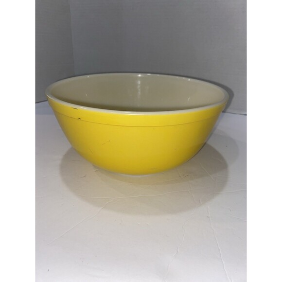 Vintage Yellow Pyrex Glass Mixing Bowl 2 1/2 Qt  #403 USA Ovenware 8.5 in As Is - Picture 1 of 9